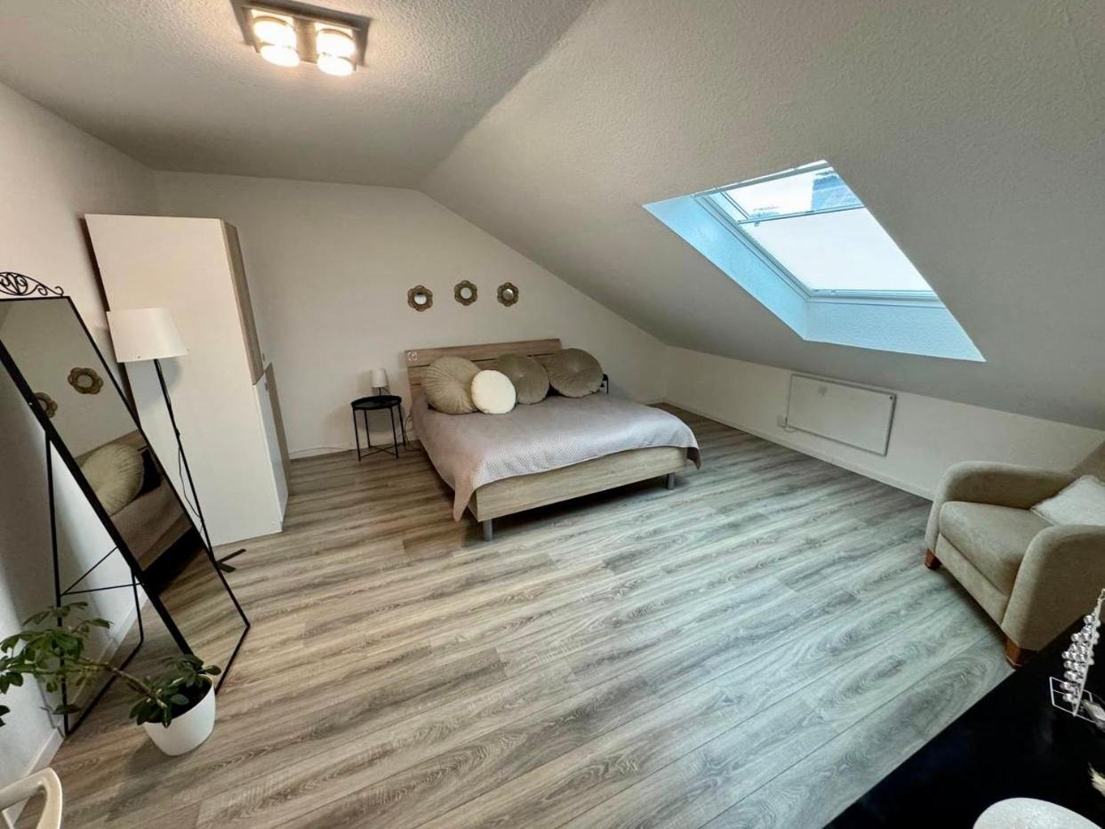 וופרטל Marienhaus Apartment - Zentral, Parken, Netflix, Kontaktloses Einchecken מראה חיצוני תמונה